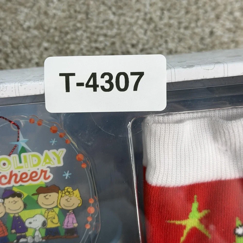 Peanuts Snoopy Holiday Mug Socks Acrylic Door Hanger Christmas Gift Set 16oz